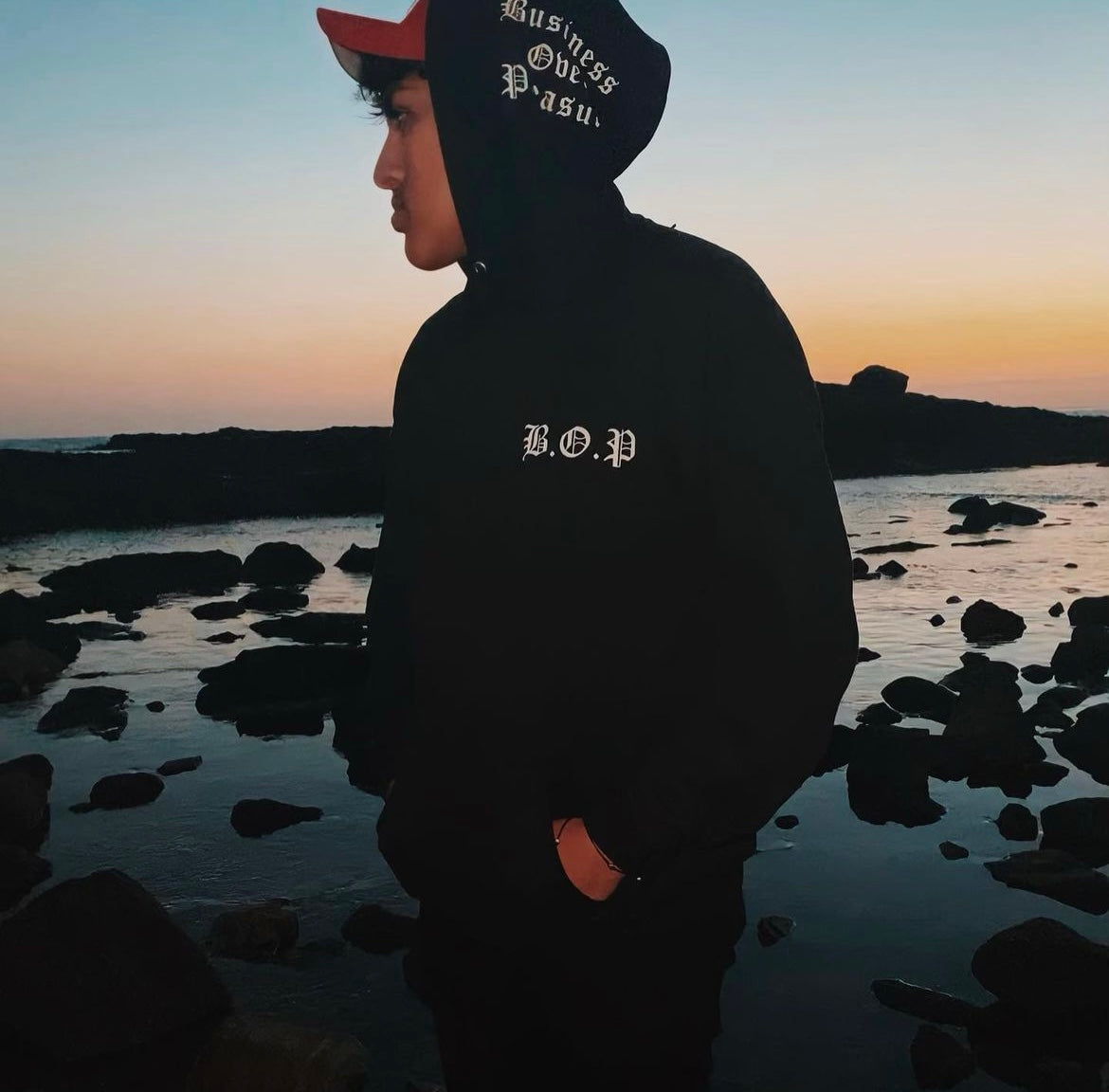 B.O.P PULL-OVER HOODIE